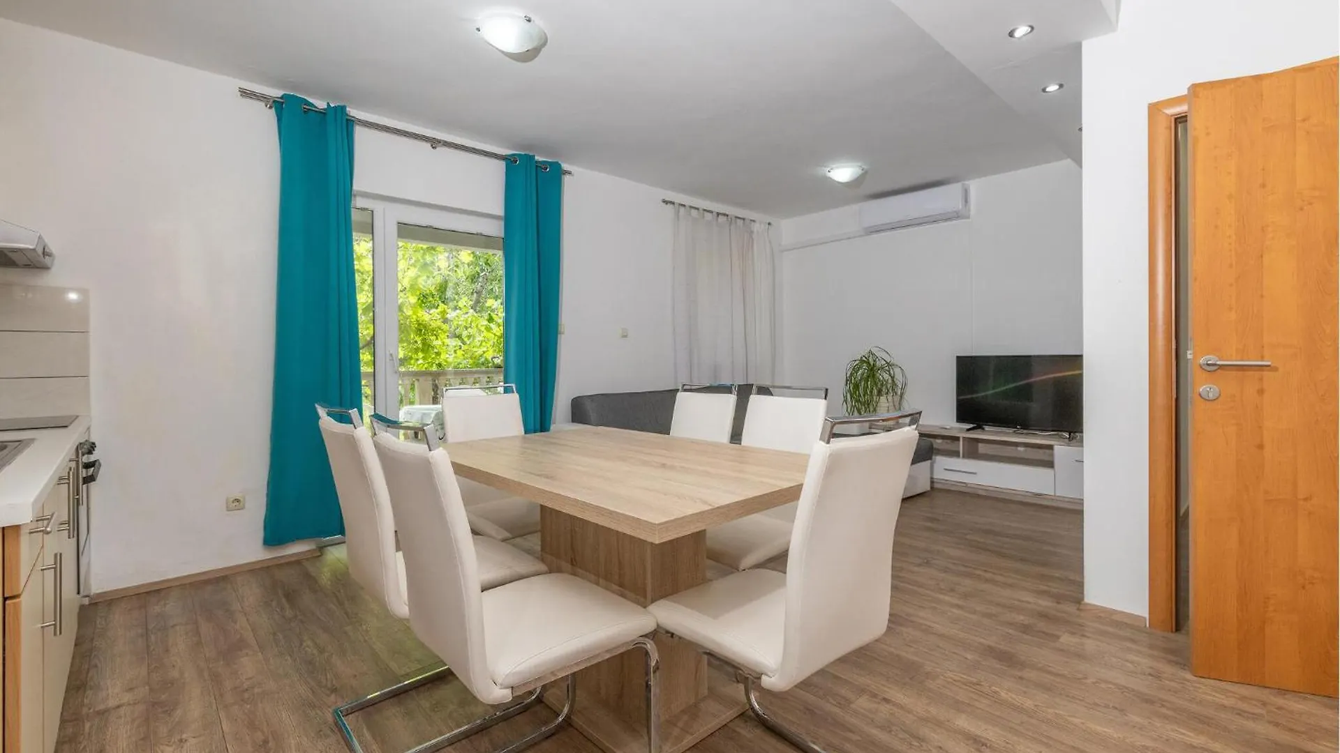 Lovely Apartment In Lopar With Wifi